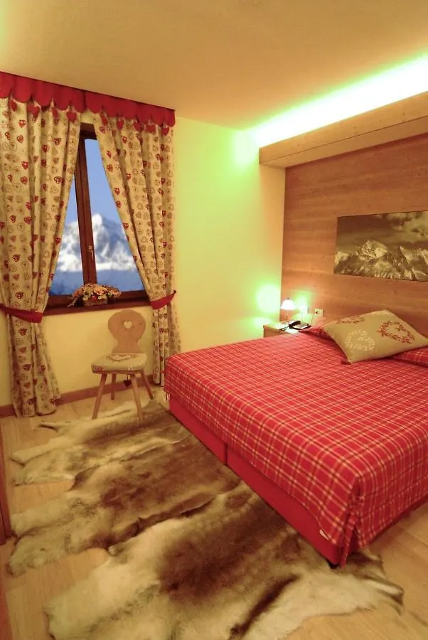 Design Suite Tirano 3*,